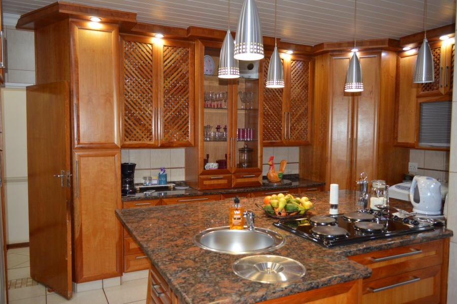 4 Bedroom Property for Sale in Flamwood North West